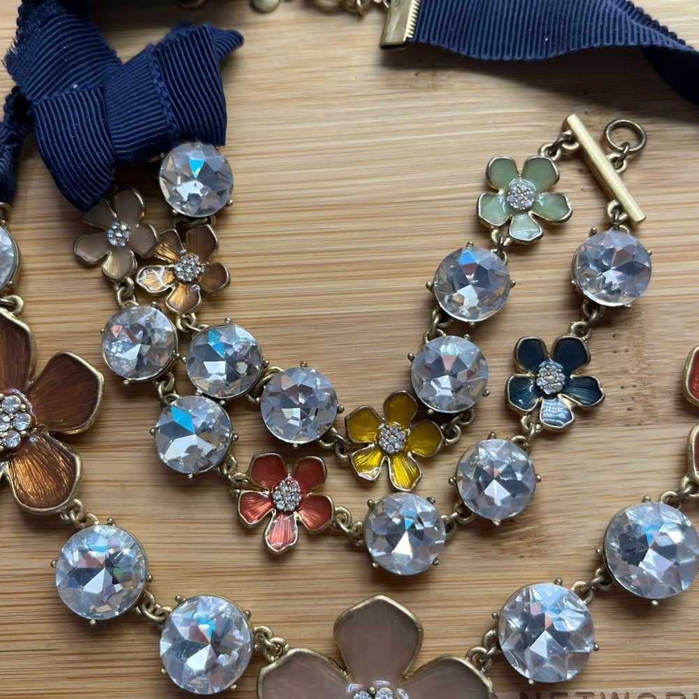 ANN TAYLOR ENAMEL FLORAL NECKLACE and Bracelet - Picture 6 of 6